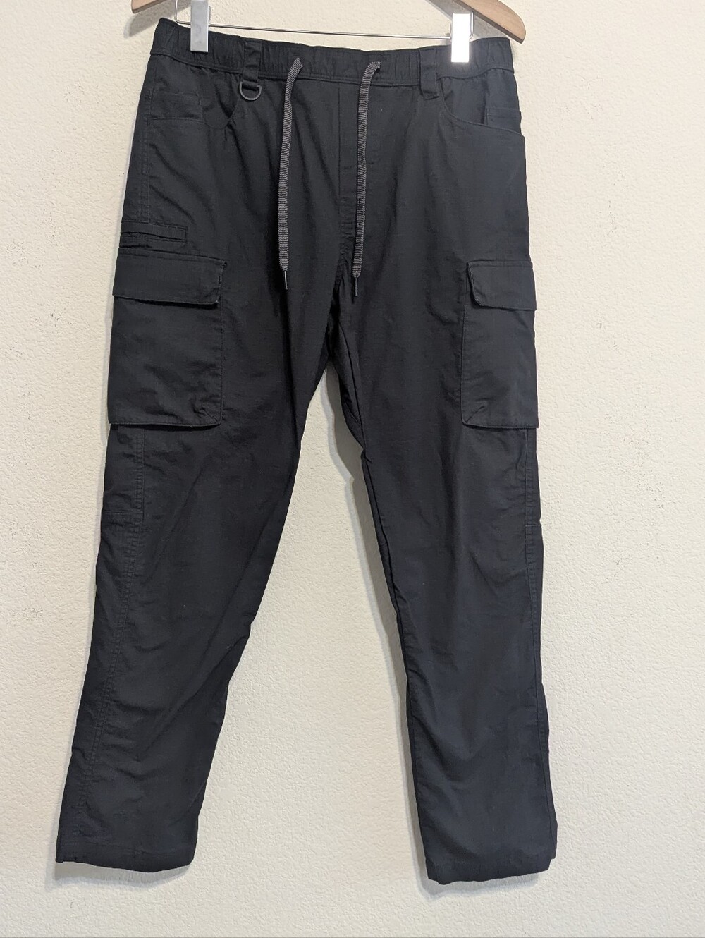 686 Pants Medium Mens All Time Cargo Wide Tapered Black Ripstop